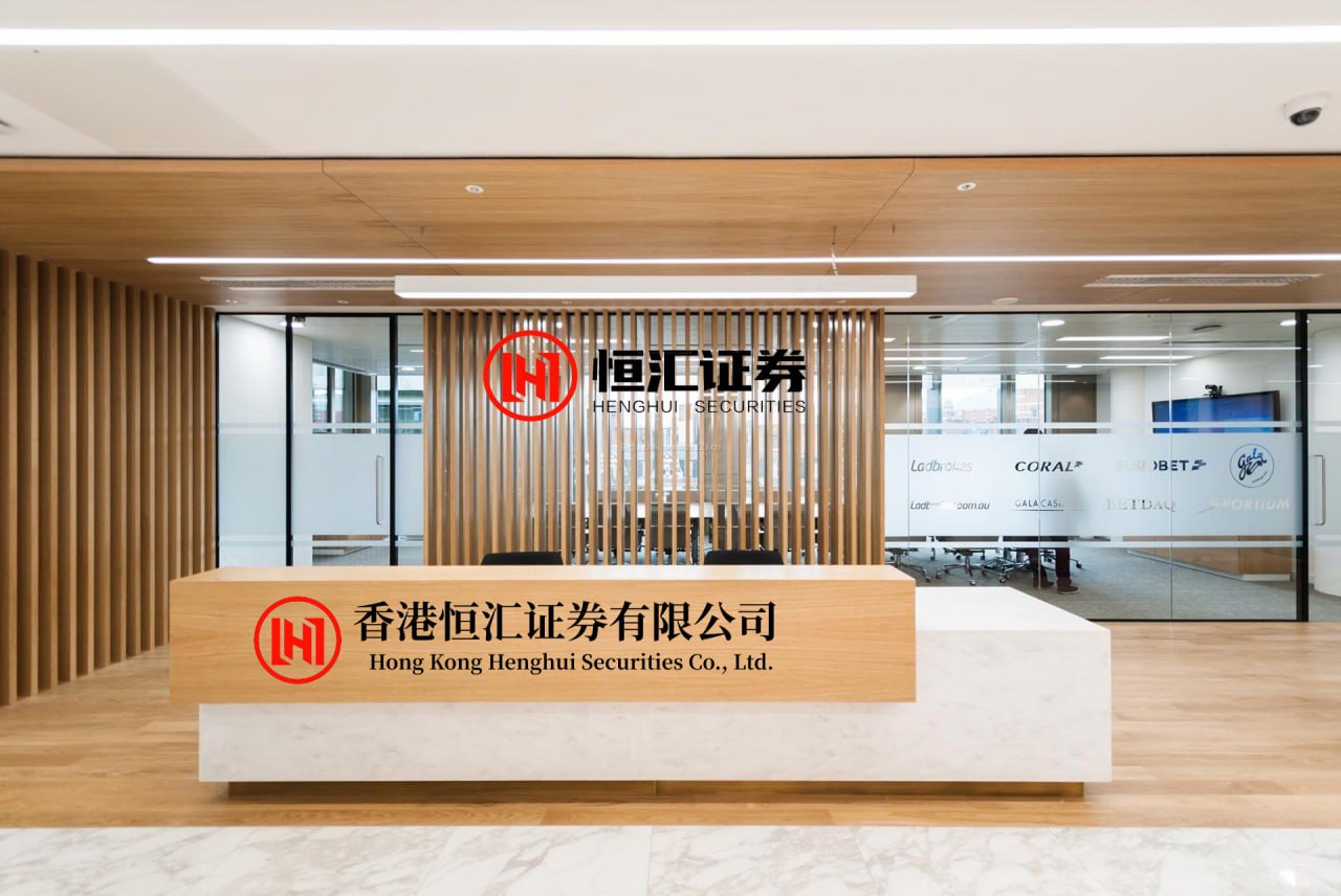 淘宝配资网平台 中国结、剪纸、葫芦画……日照实验高中美育浸润校园